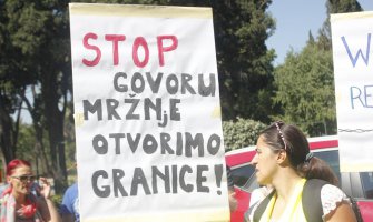 Podgorica pokazala solidarnost : „Stop govoru mržnje, otvorimo granice“