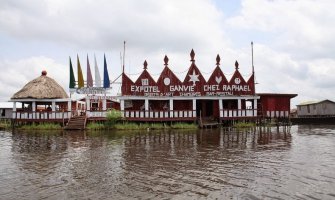 Afrička Venecija na štakama (FOTO)