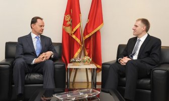 Međusobno poštovati spoljnopolitička opredjeljenja