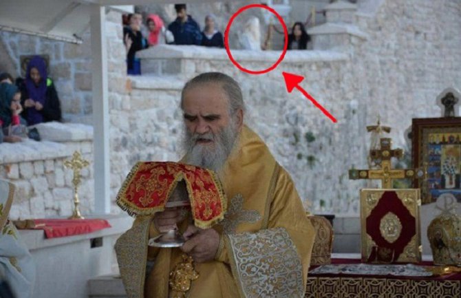 Čudo u manastiru Ostrog: Pojavio se lik Svetog Vasilija!