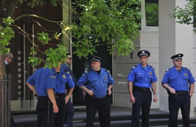 Sindikat UP: Svakodnevno trpimo pritiske a malo smo plaćeni