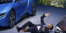 Novi direktor BMW-a se onesvijestio u Frankfurtu (VIDEO)(FOTO)