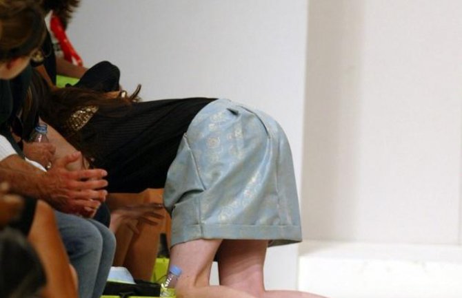 Da li su ovo najsmješniji padovi sa modne piste?