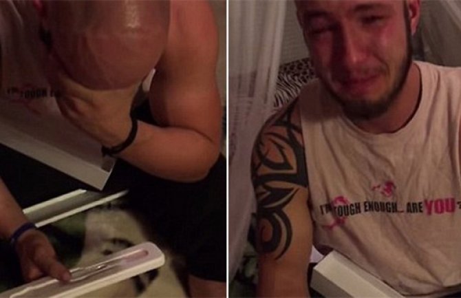 Mislio je kako mu je supruga kupila željeni sat, ali ono što je našao u kutiji bilo je puno bolje!