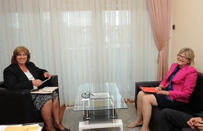 Hrvatska nacionalna zajednica podržava punopravno članstvo CG u NATO