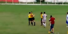 Brazil: Sudija potegao pištolj na terenu (VIDEO)