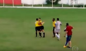 Brazil: Sudija potegao pištolj na terenu (VIDEO)