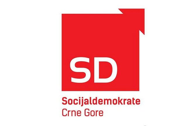 Krivokapić da napusti Vladu i učini uslugu cijeloj Crnoj Gori