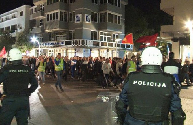 DF-u slijedi prijava zbog nedozvoljene šetnje