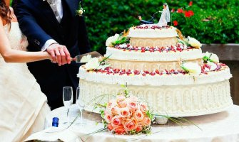 Zadar: Masovna tuča svadbara, mladoženja poručio s mikrofona 