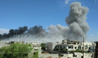 U novim napadima ruskih aviona u Siriji poginulo 15 osoba: Većina stradalih djeca i žene