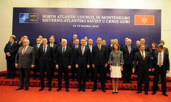 Stoltenberg danas sa Đukanovićem i Krivokapićem