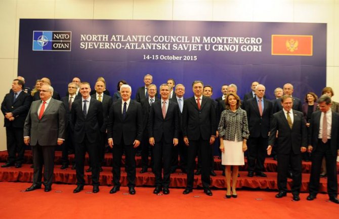 Stoltenberg danas sa Đukanovićem i Krivokapićem