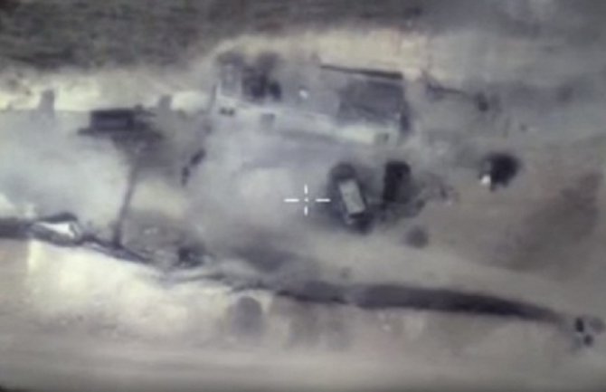 Ruski avioni uništili komandni centar islamista (Video)