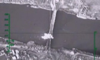 Ruski avioni uništili most na Eufratu  (VIDEO)