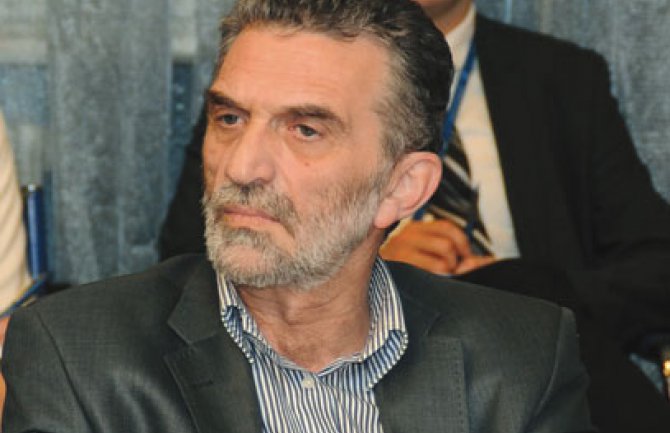 Opozicija da ne učestvuje na izborima ako ne bude prelazne Vlade