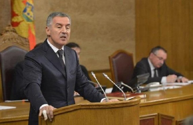 Đukanović: Ne postoji potreba za referendumom o pristupanju CG NATO-u