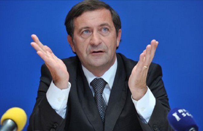 Demonstracije koje eskaliraju u nasilje su neprihvatljive