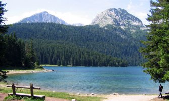 Trudnica skočila u Crno jezero zbog neuzvraćene ljubavi