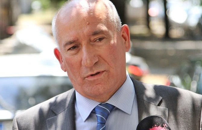 Katnić nije bio u SAD-u zbog Telekoma