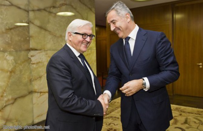 Njemačka očekuje da će  Crna Gora biti pozvana u NATO u decembru