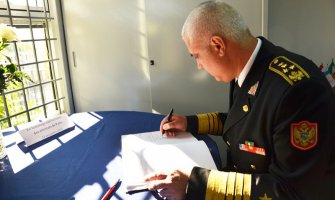 Samardžić i Šarkić upisali se u knjigu žalosti 