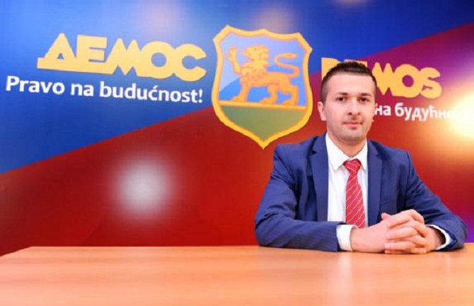 Vladin Program ne rješava problem nezaposlenosti studenata