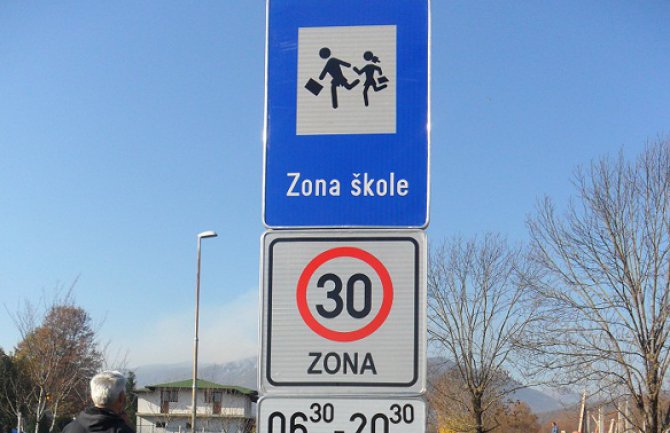 NK: Unaprijeđena bezbjednost u saobraćaju u zonama osnovnih škola