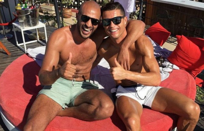 Ronaldo je gej, a dečko mu je iz Maroka?