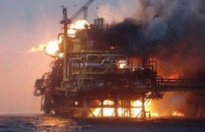 U požaru na naftnoj platformi poginula 32 radnika