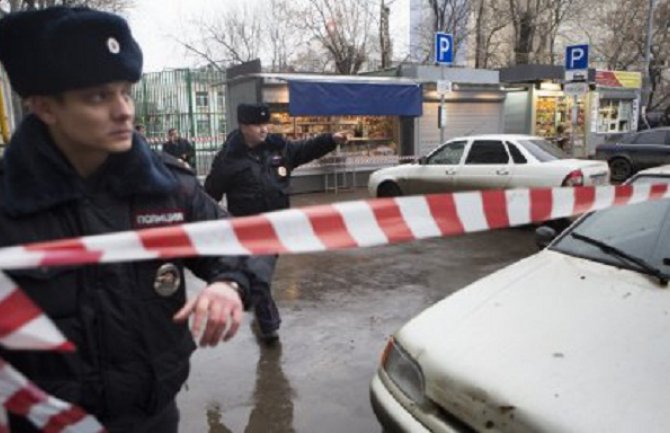 Osam tinejdžera stradalo u požaru u sauni