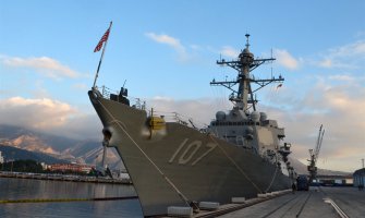 Bar: Uplovio NATO brod sa krstarećim raketama