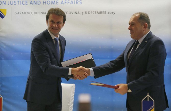 Potpisan Protokol o prekograničnom nadzoru između BiH i Crne Gore