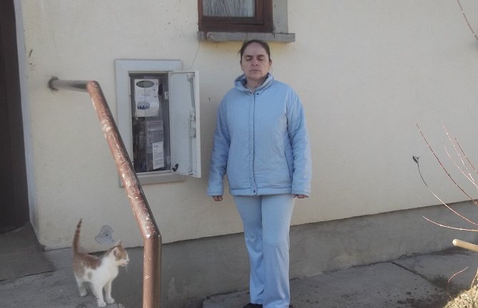 Novovići u mraku, pomoć niko ne nudi!