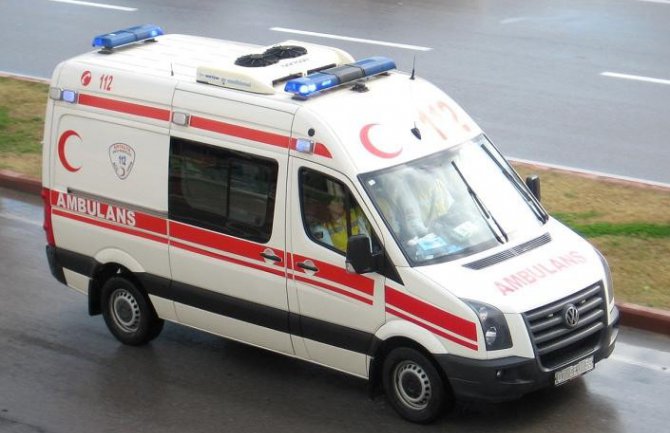 Stravičan sudar minibusa i kamiona, 11 osoba poginulo