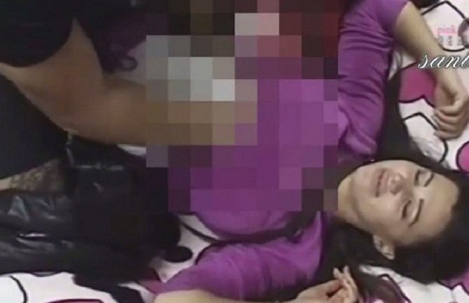 Kristijan masira Staniji grudi (Video)