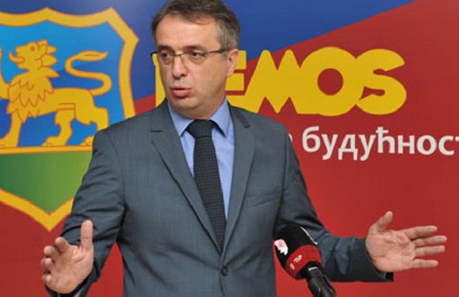 Ostao bez stranačkog novca: Lekić ''zavrnuo slavinu'' Daniloviću