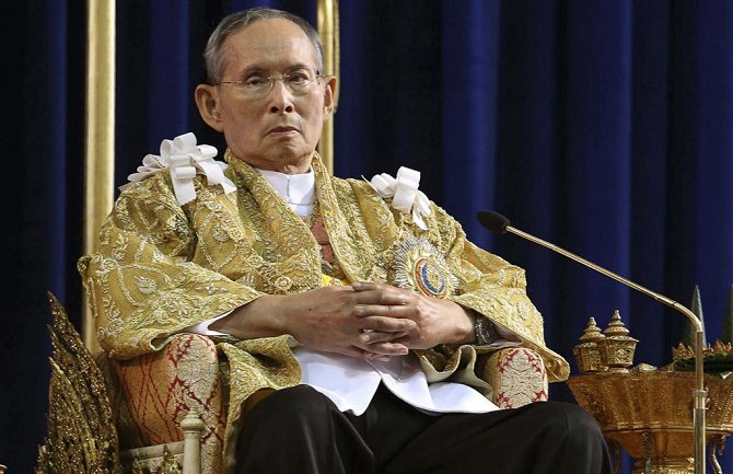 Tajlanđaninu prijeti zatvor zbog uvrede kraljevog psa