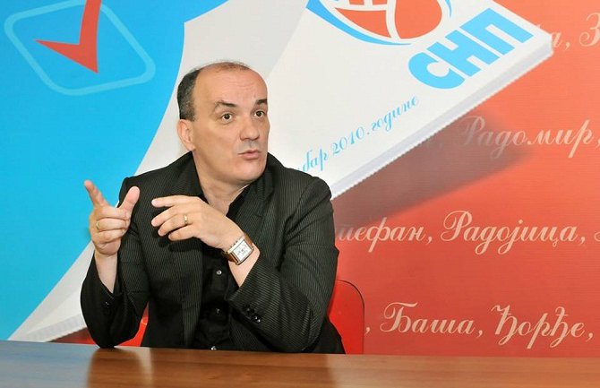 Krivokapić da se izjasni o prelaznoj vladi