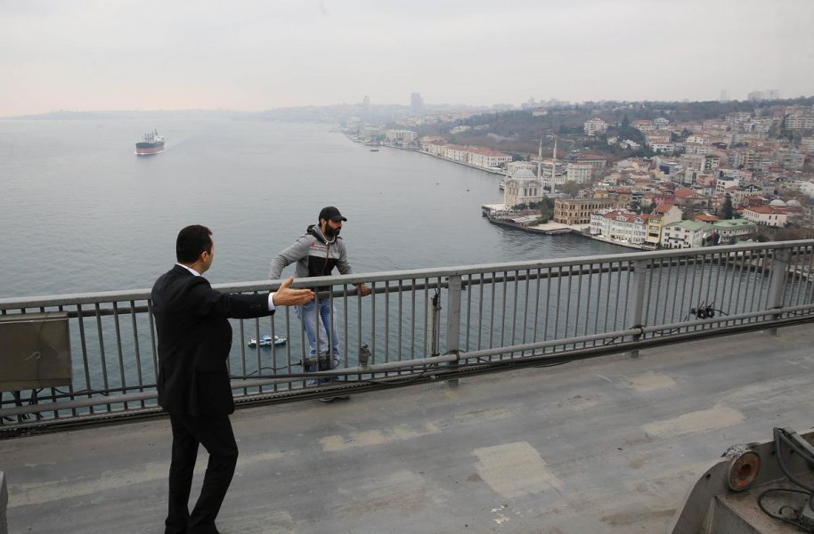 aapicture201512257143178web