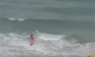 Egipatski vojnici bez upozorenja ubili mentalno oboljelog mladića (Video)