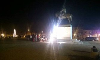 Nikšić: Dočekali Novu godinu bez glamura i bine, ali sa pozitivnom energijom