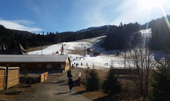 Nadaju se snijegu kako bi otvorili skijališta