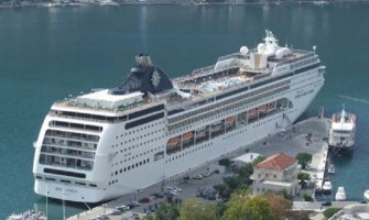 Ove godine u Luku Kotor će uploviti 437 kruzera i 2000 jahti