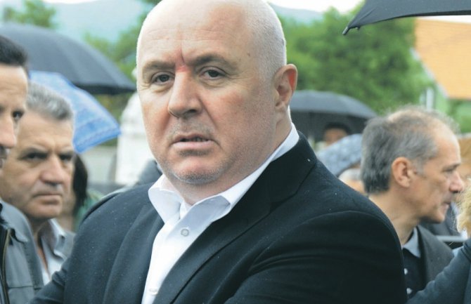 Država da plati Acu Đukanoviću 10,5 miliona eura odštete