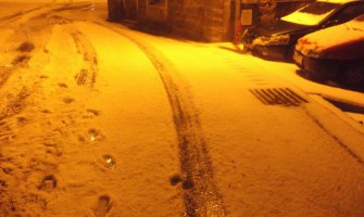 Boka: Grad zabijelio kao snijeg