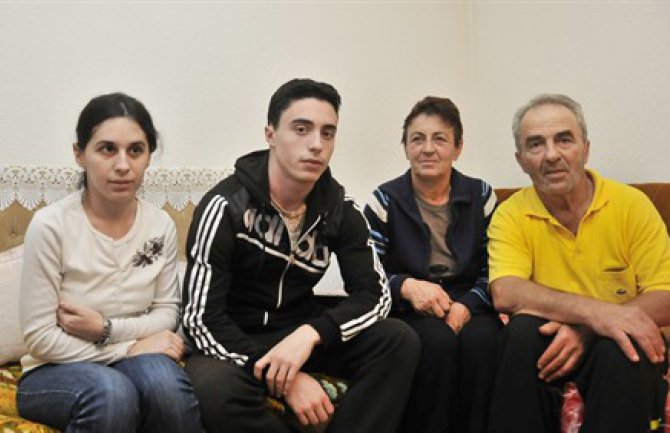 Trošna kuća porodice Memčević pretvorena u novi i topli dom