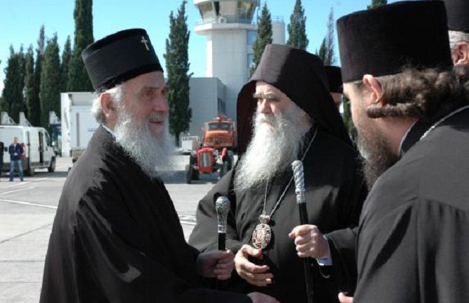 Amfilohije i Irinej na tajnom sastanku kod pape 