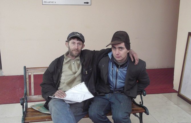 Rakočević: Nemam gdje da odem, noć sa sinovima provešću na minus 15