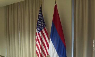 Srpska zastava na sastanku Lavrova i Kerija